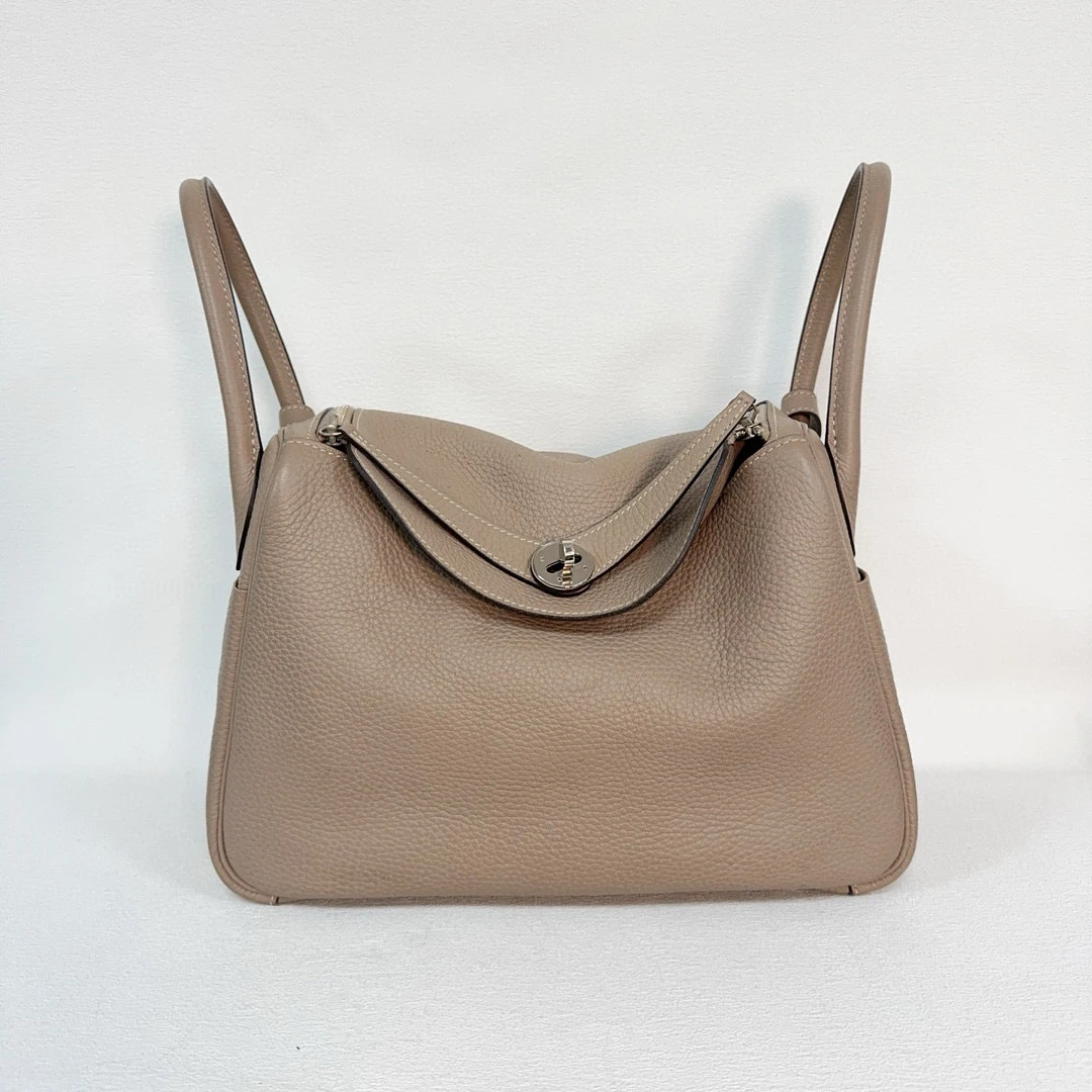 99新 Hermes/爱马仕 lindy 30 风衣灰银扣琳迪包（3496）