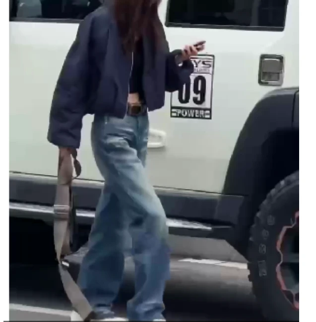 2024秋季新款女装网红气质韩版设计感洋气减龄外套裤子乖xIA