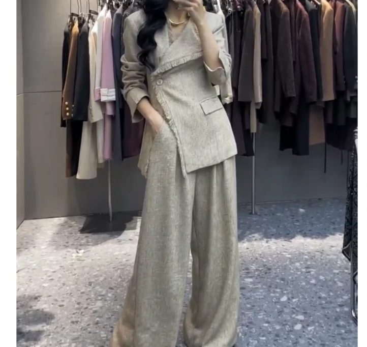 2024秋季新款女装网红气质洋气时尚减龄精品两件套休闲女淘气