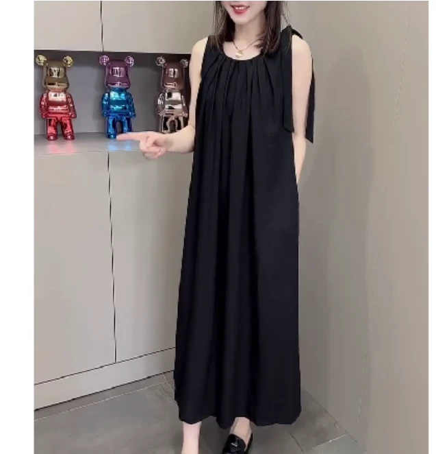 2024夏季新款时尚女装网红高级感休闲爆款时尚连衣裙黑色静版知足