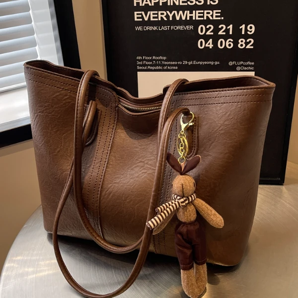 春夏复古大容量包包女2025新款上班通勤单肩包软皮简约百搭托特包