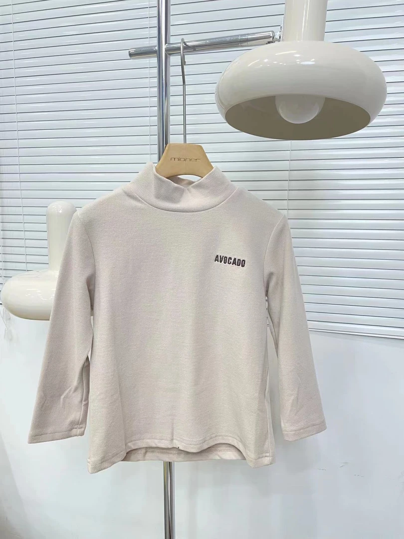 921中小童秋冬季绒感舒适宝宝纯色百搭半高圆领字母长袖打底衫