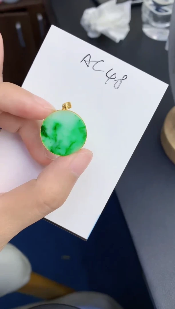 【闪购商品】翡翠颈饰18K金镶嵌0000000000
