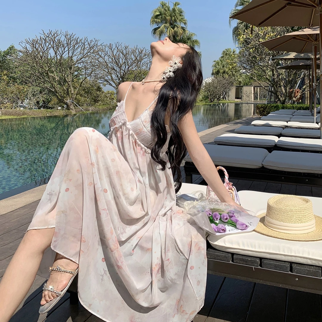夏海边度假裙小清新法式初恋系长裙纯欲甜美风碎花吊带无袖连衣裙