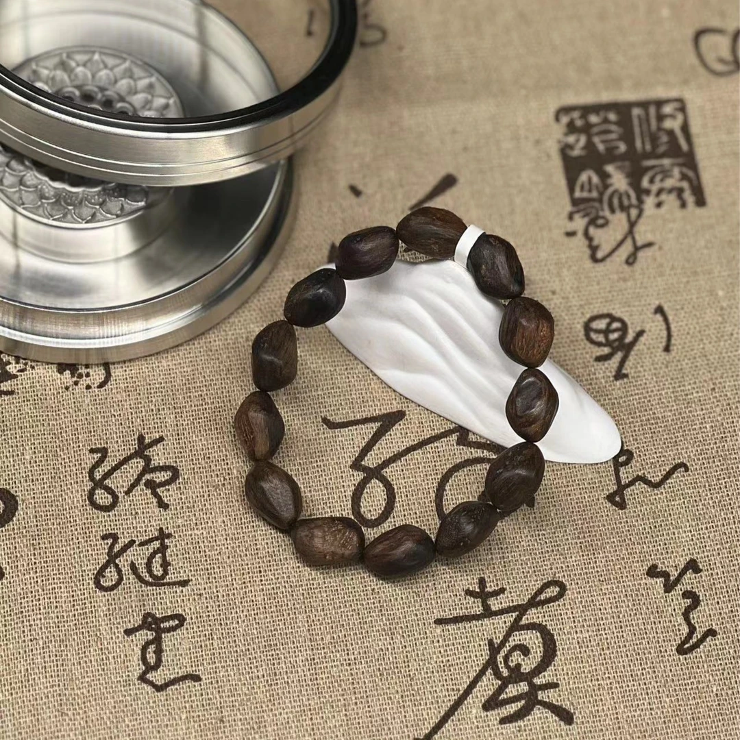 ZA18 天然沉香随型手串(多样性发其一)