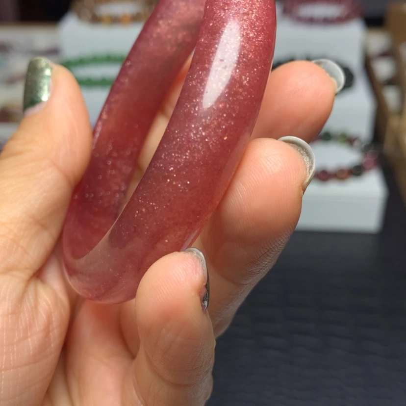 【闪购商品】石英质玉手镯未镶嵌哇*.