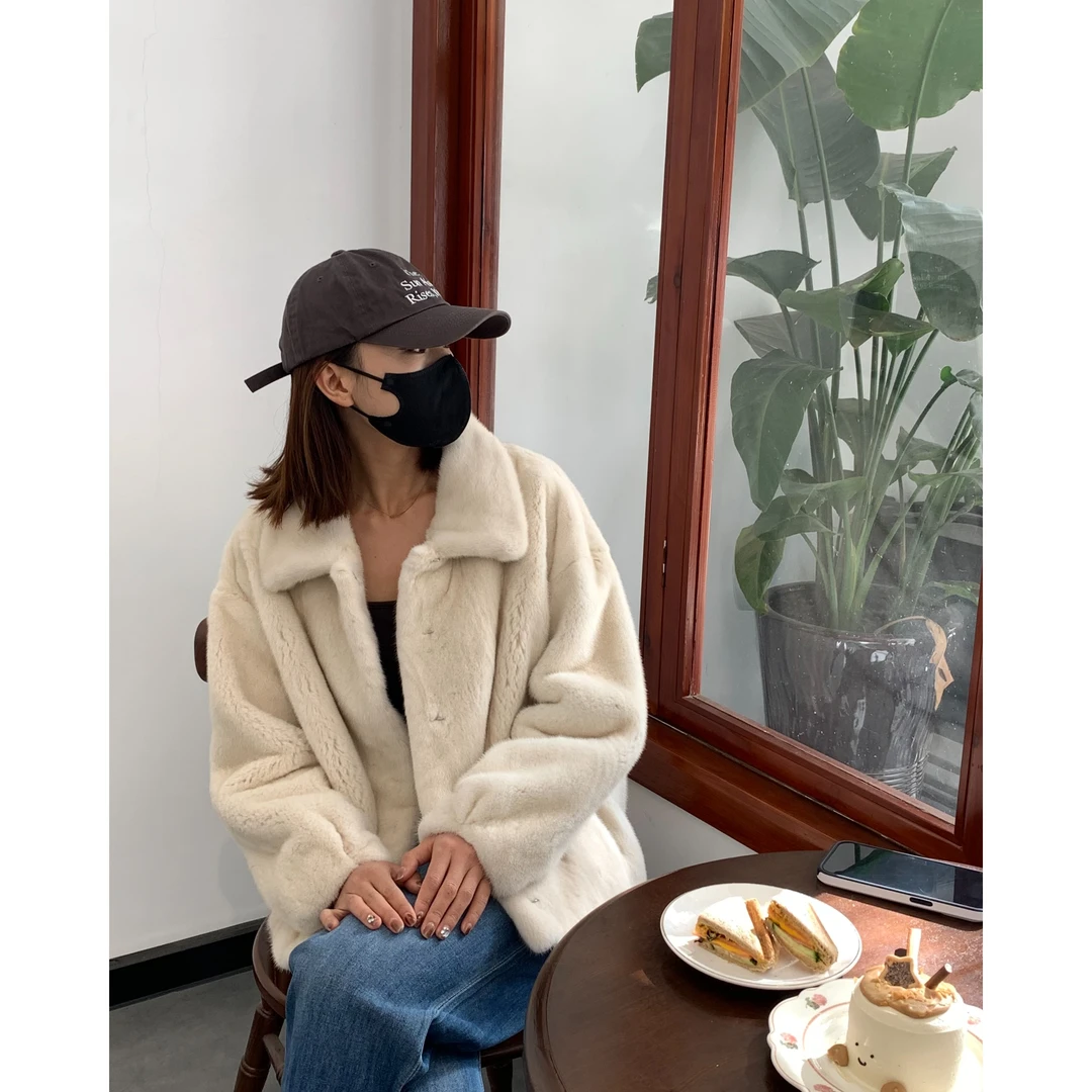 小陌家M06 休闲宽松小方领天鹅绒水貂女短外套