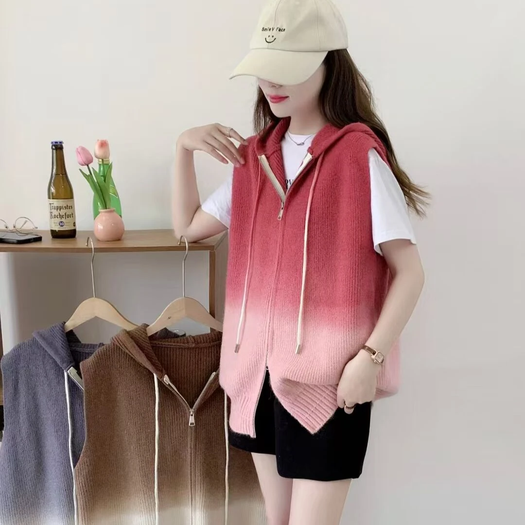 连帽网红渐变色爆款毛衣背心2024马甲新款宽松短款拉链针织上衣女