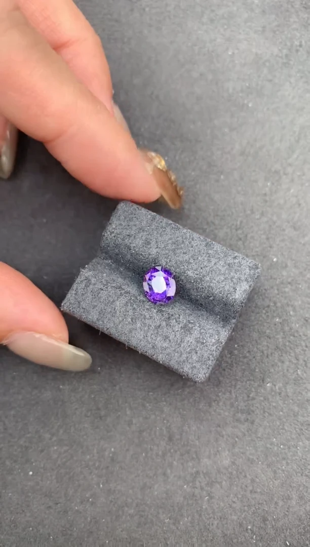 【闪购商品】彩色蓝宝石裸石未镶嵌1.5ct无烧紫蓝宝