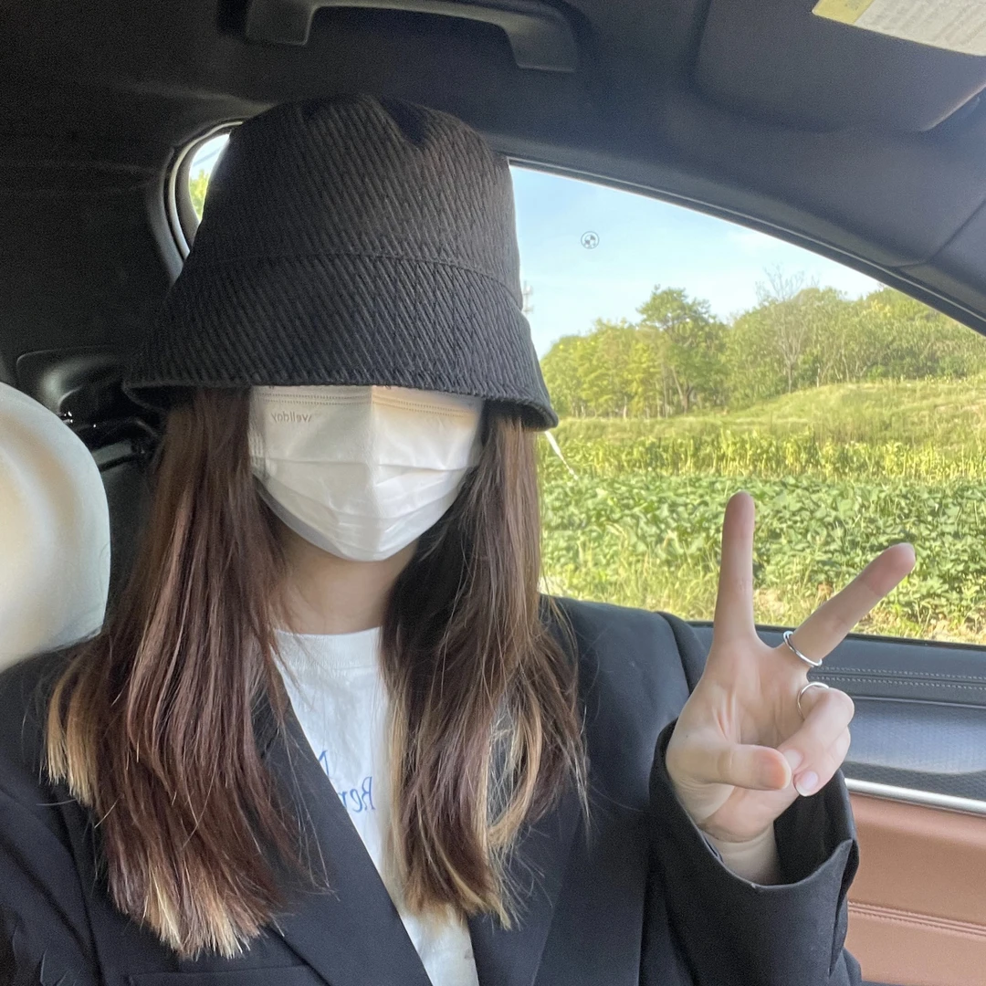 2023日系黑色百搭条纹渔夫帽素颜遮阳显脸小水桶帽小众设计感帽子