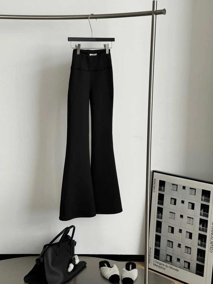 DS【加绒神话小黑裤2.0】专属秋冬加绒版！定制s曲线提臀微喇瑜伽裤