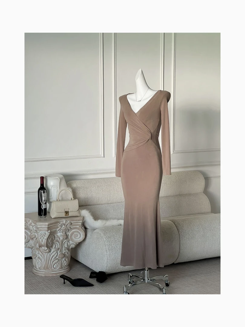 【C轮C8】咖嘉柏丽尔！姐系长裙 S比例拉满暖冬双面拉剪绒鱼尾裙