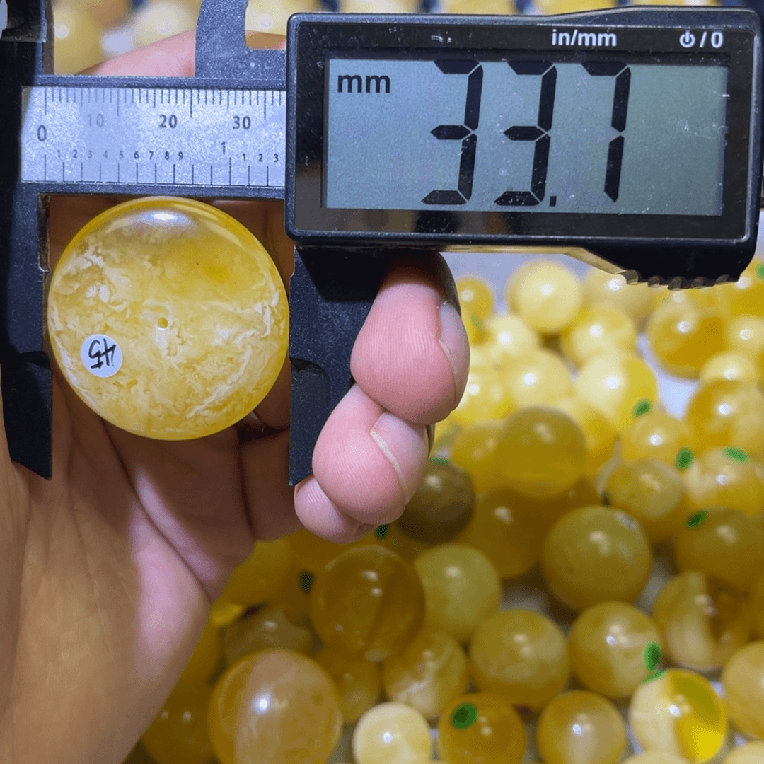 琥珀裸石未镶嵌微瑕