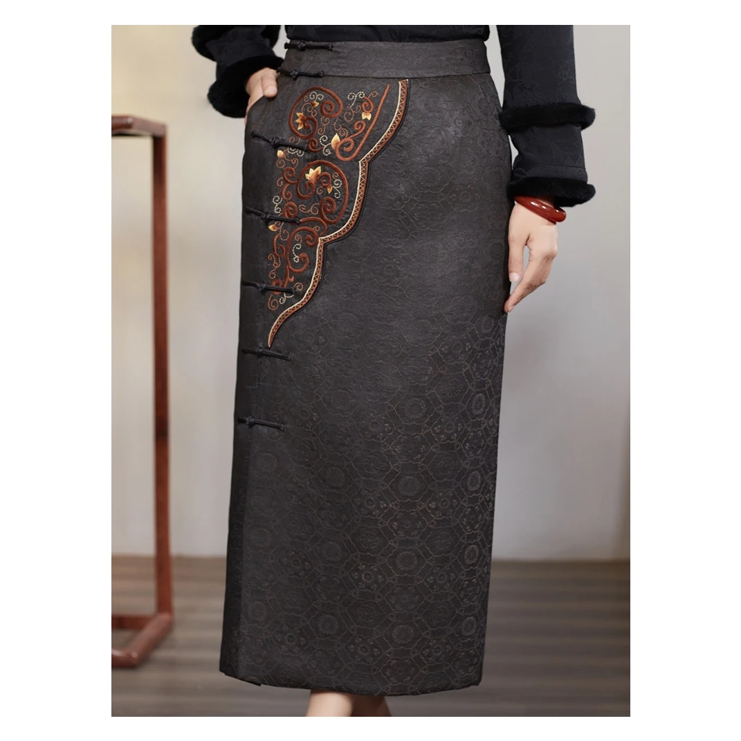 华美人【画月闲斋】真丝香云纱重工刺绣夹棉加厚半身裙一步裙