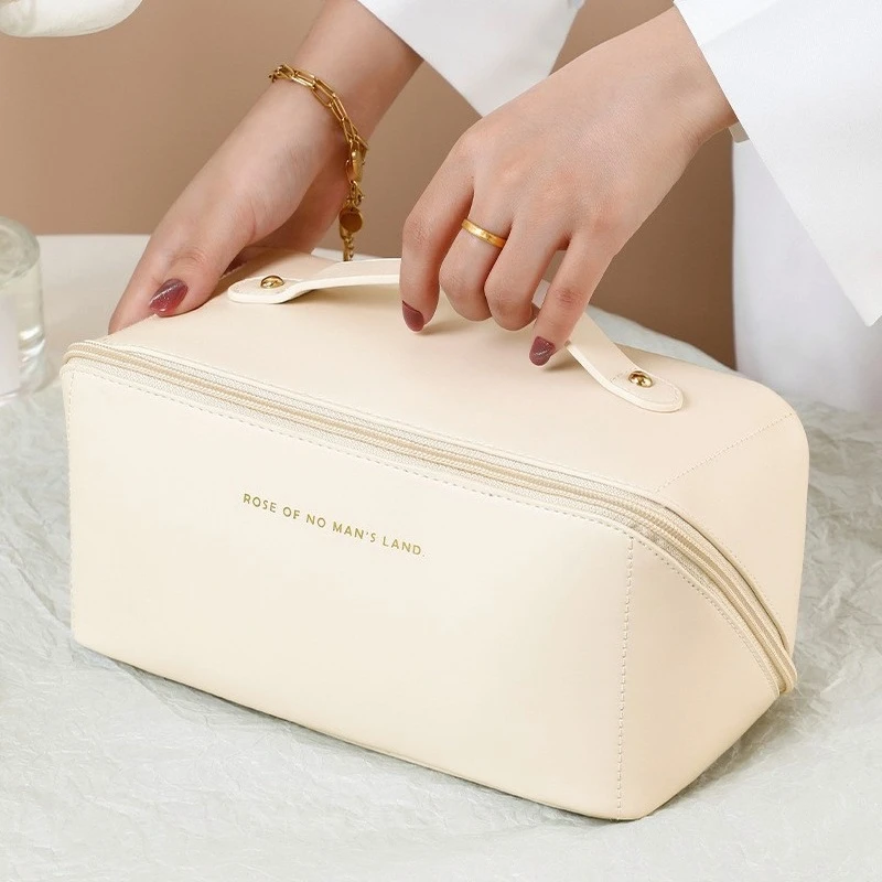 化妆包便携式枕头化妆品袋收纳包旅行收纳洗漱包化妆包优品