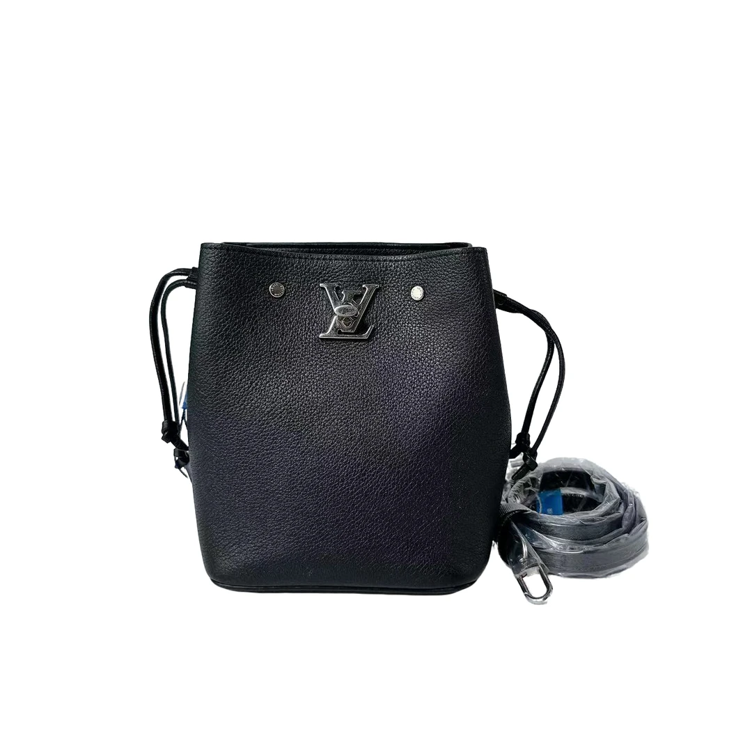 95新 LouisVuitton/路易威登 安洁利田哥斜挎包/YH927044