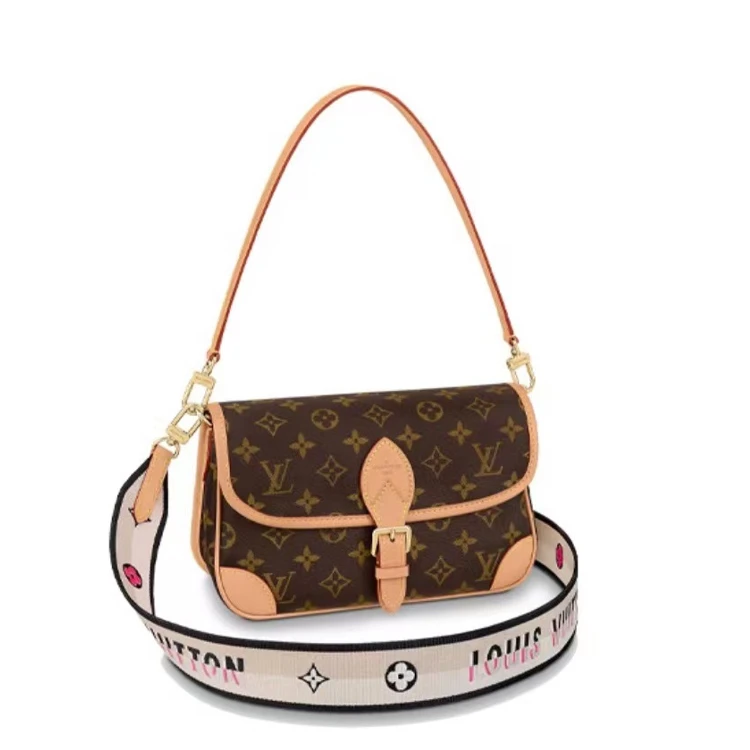 99新 LouisVuitton/路易威登 黑肩带法棍包LV专场专属/001