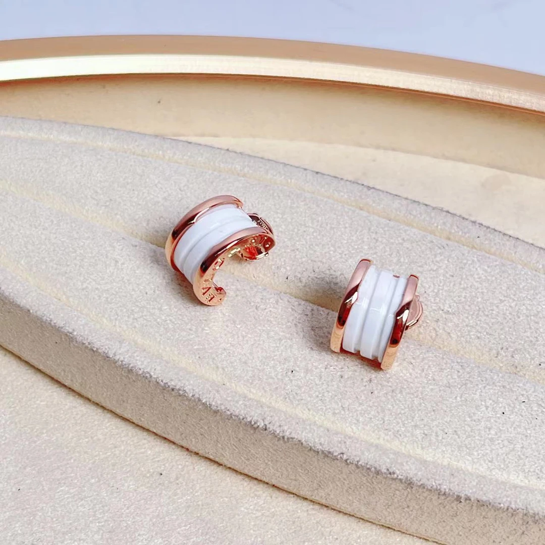 95新 BVLGARI/宝格丽 安洁利严选耳钉/SK0113421