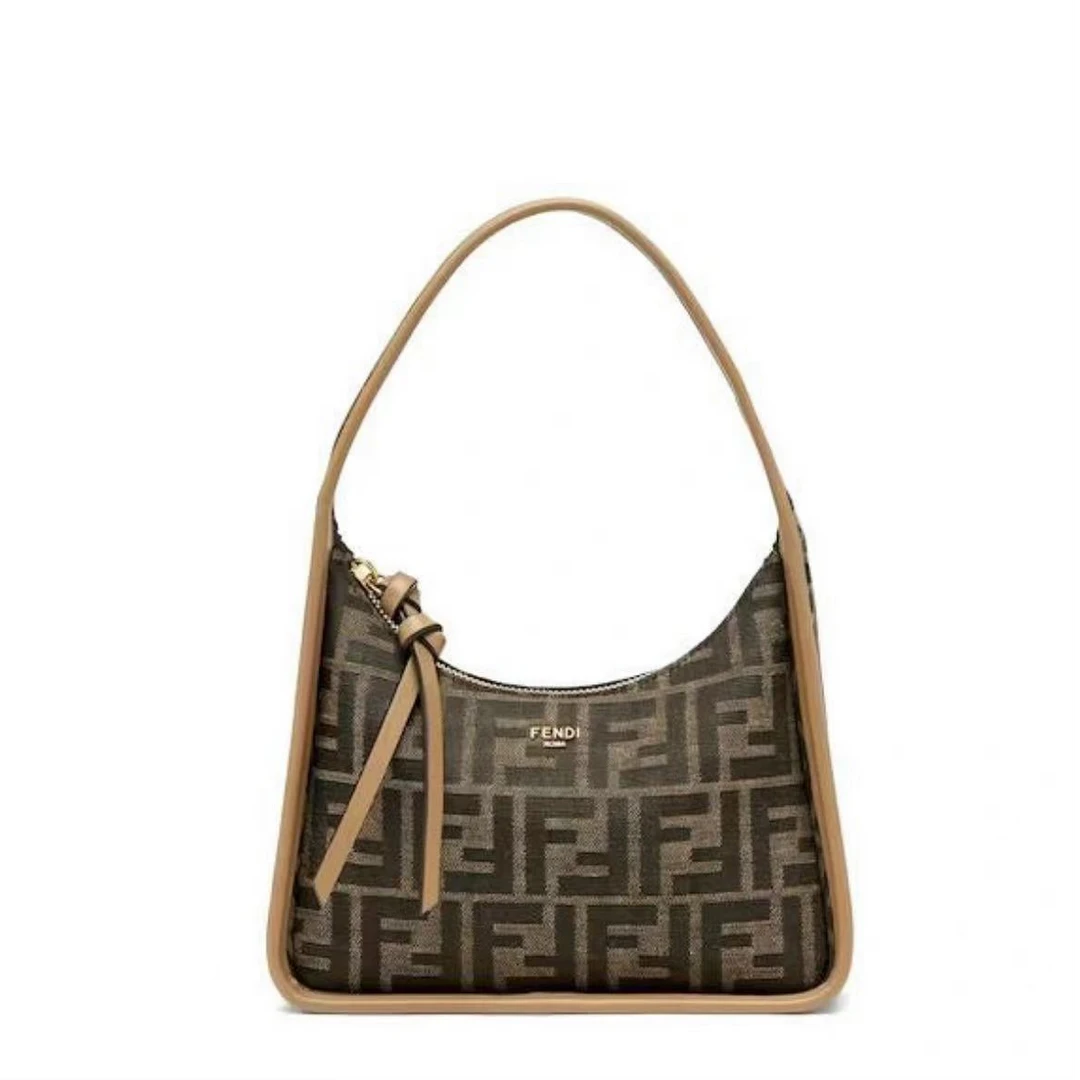 99新 FENDI/芬迪 安洁利田哥手提包/zh909084