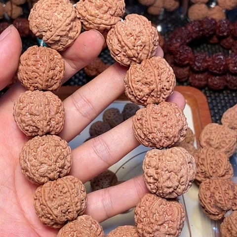 金刚菩提吊坠?**花尼泊尔大金刚菩提