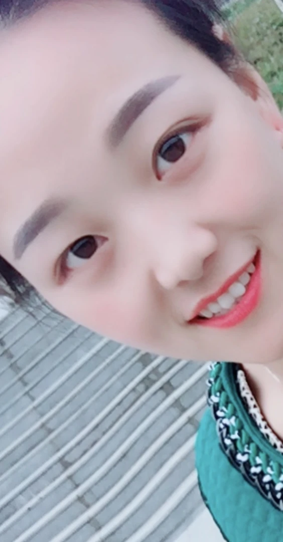 GREAYA格雷娅睫毛精华液