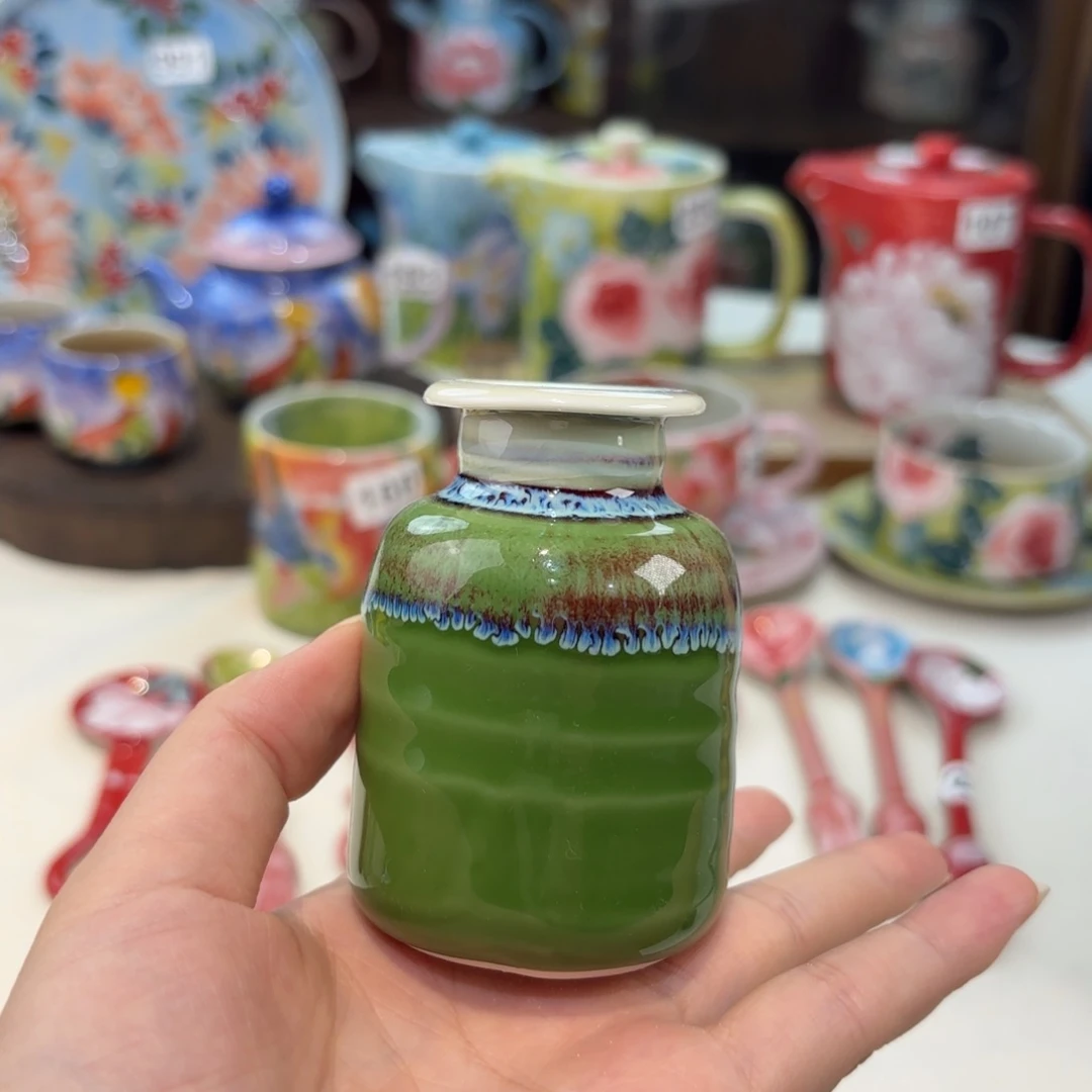 瓷片兔兔盖茨，兔兔