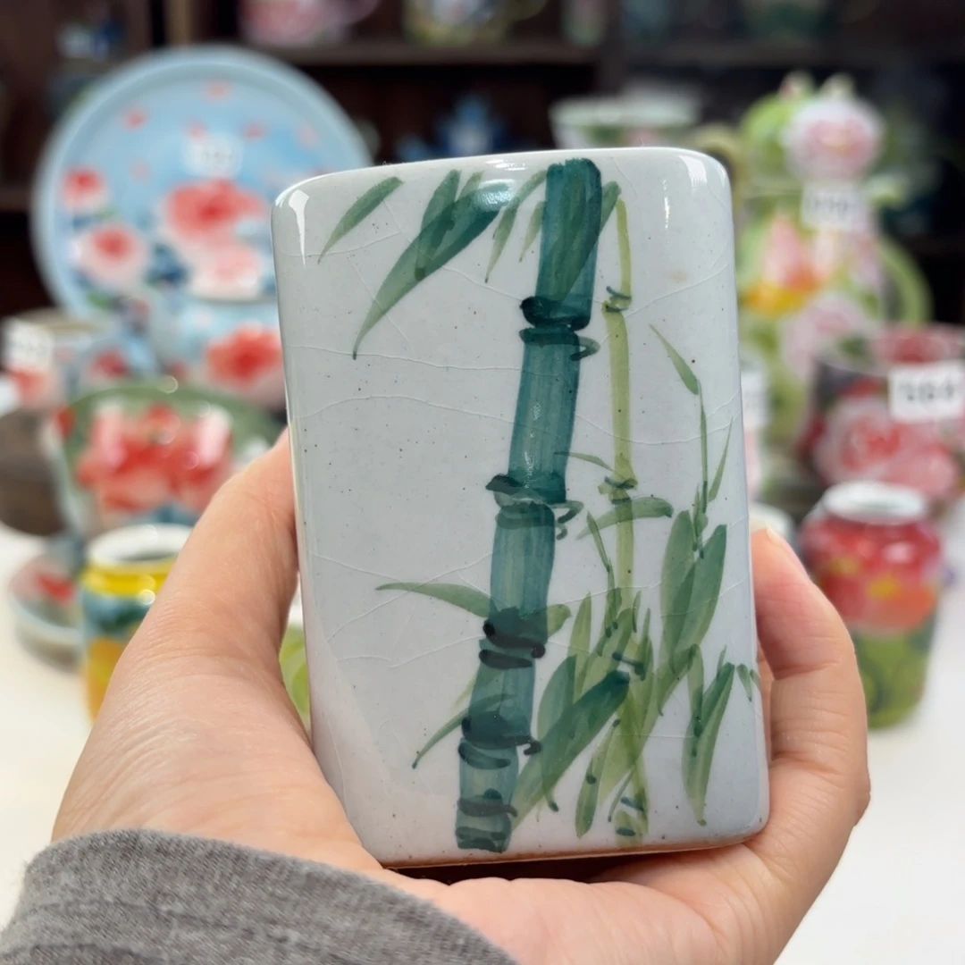 瓷片兔兔盖茨，兔兔
