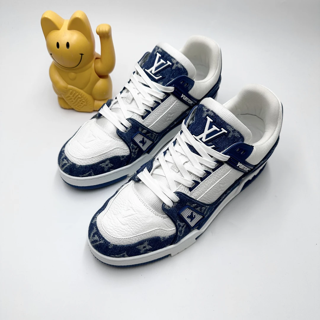Lv/41码/白蓝牛仔刺绣满印Trainer板鞋/98新
