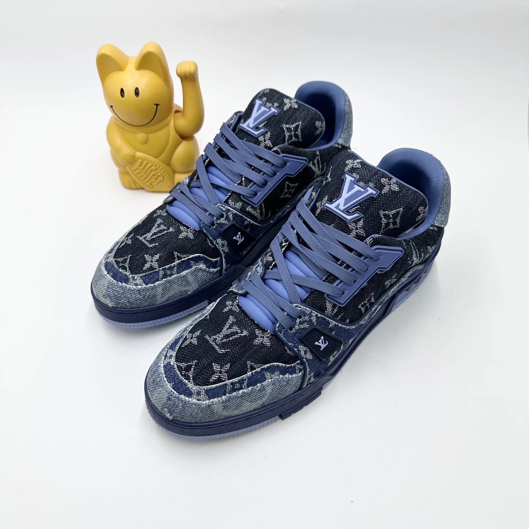 Lv/10码/新款蓝牛仔破坏满印Trainer板鞋/99新