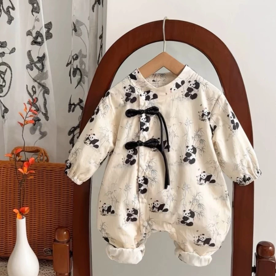 X【优选】婴儿中国熊猫衣服连体衣百天满月爬服周岁宝宝衣服LY