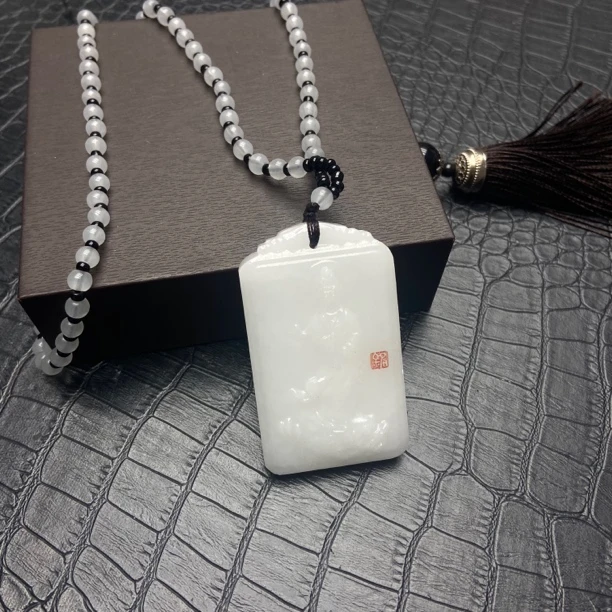 【镇店收藏 正品保障】708精美白色观音吊坠欧若风