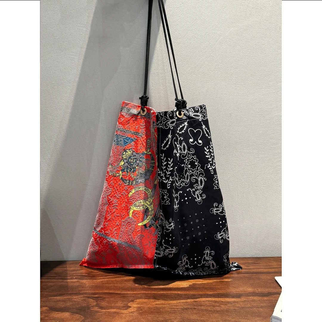 LANGQING  克里斯红蓝双拼图案包42067#