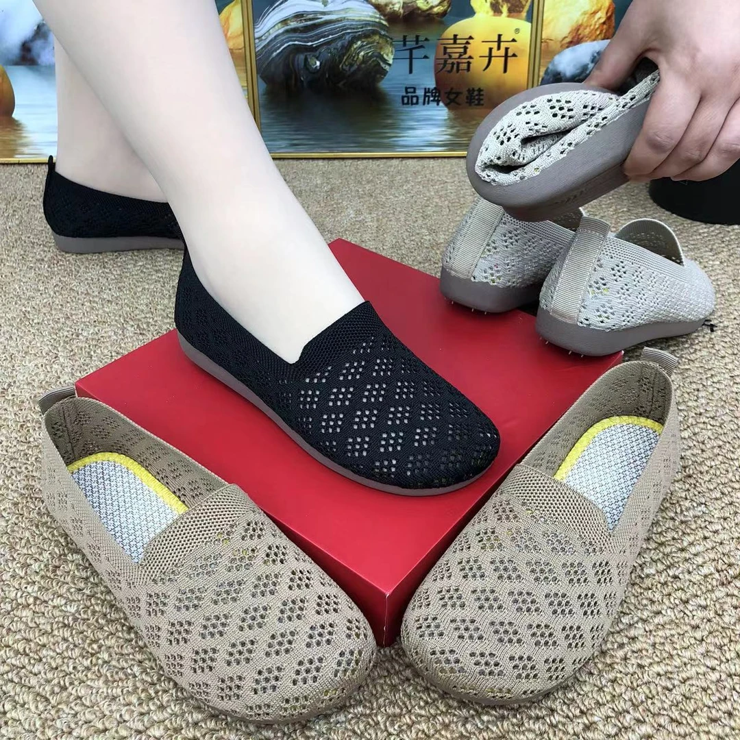 透气飞织防滑软底妈妈鞋