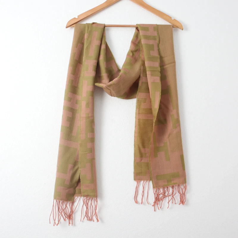 现货！秋冬新款女士围巾经典长款围巾保暖AA384简约百搭时尚大气