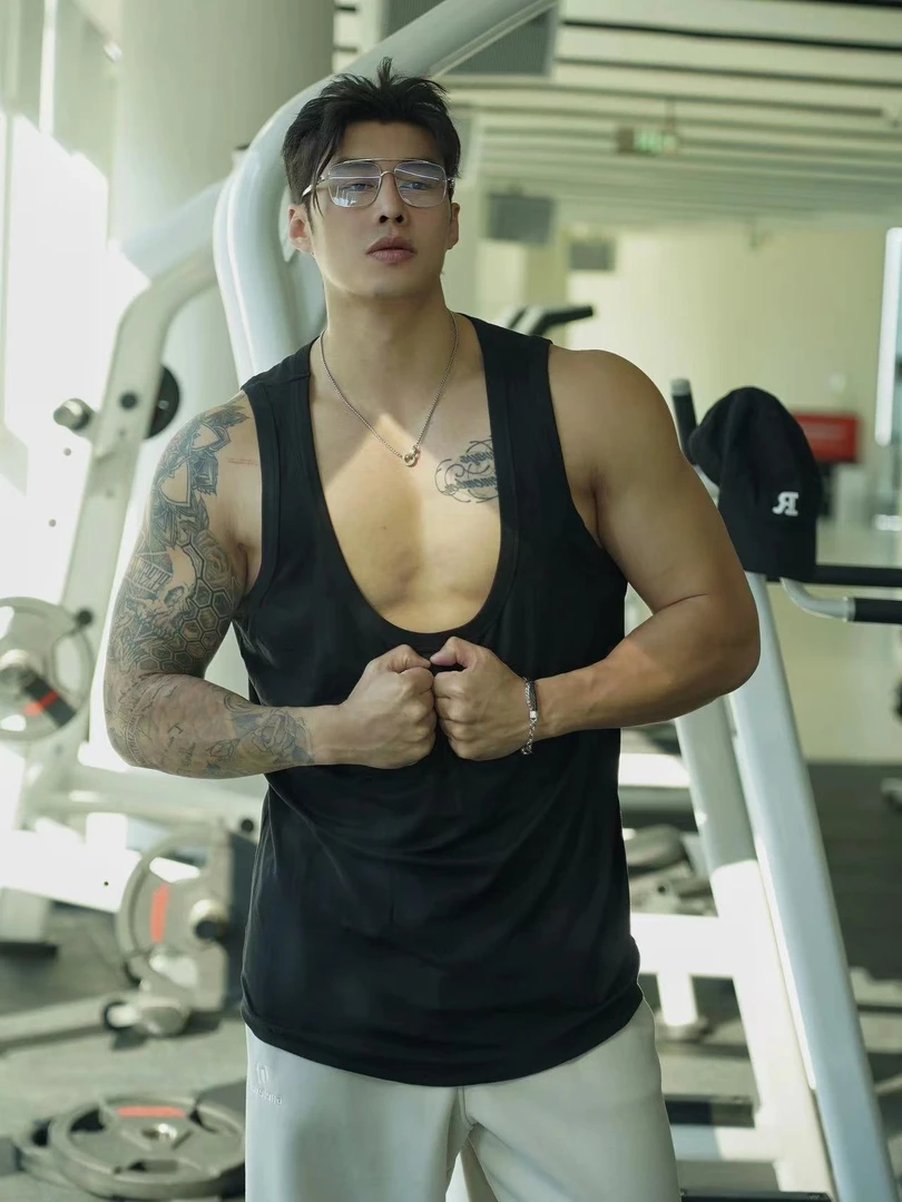 Aresdate（视频同款轻奢男士背心）美式深V领运动健身宽松悬垂潮流