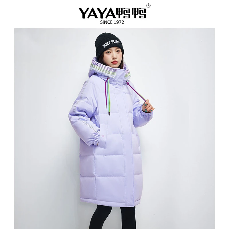 YAYA/鸭鸭休闲防风女士冬季保暖时尚加厚连帽羽绒服DYH06B1140