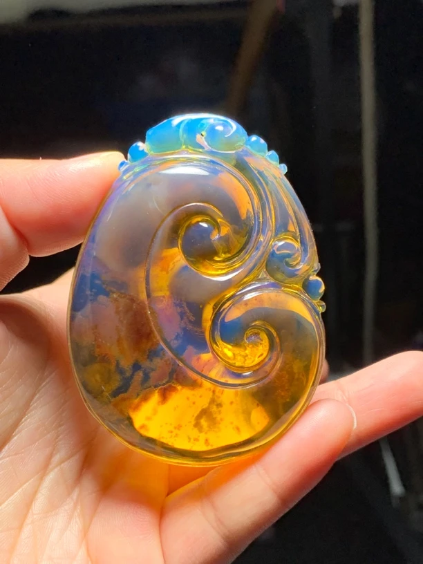 29克缅甸琥珀绿茶青蜜溶洞蜜如意吊坠
