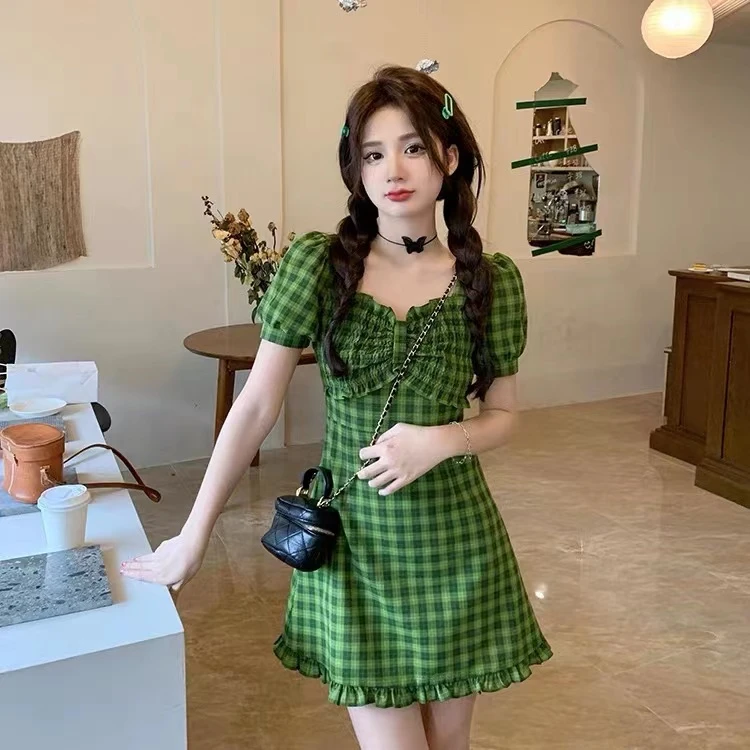 2172大码女装胖MM显瘦气质方领连衣裙法式泡泡袖格纹连衣裙1779