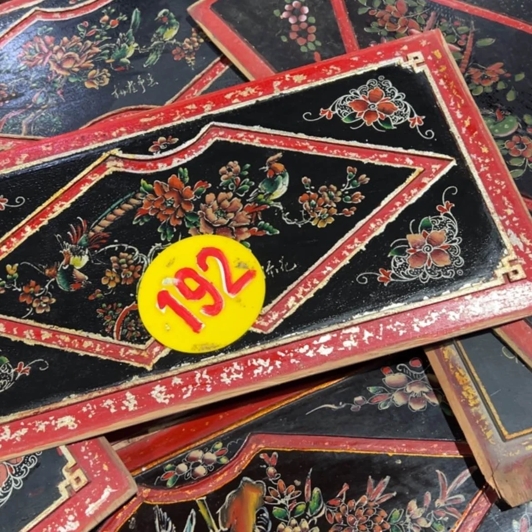 【闪购商品】骨瓷摆件香***奴