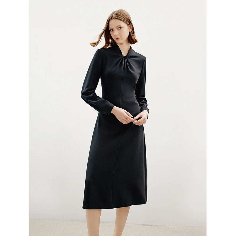 朗姿法式小黑裙收腰气质高级感裙子女2024年秋季新款设计感连衣裙