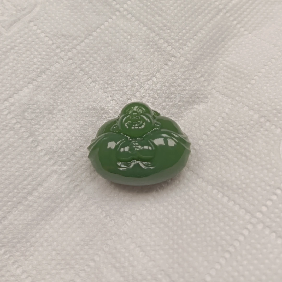 天然和田玉碧玉抱抱佛颈饰挂件吊坠高20mm宽25mm左右多样性发货