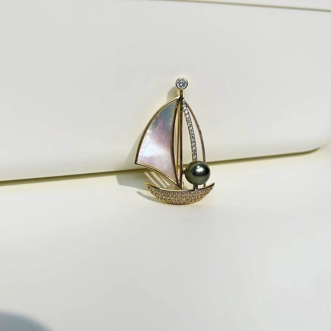胸针小船儿9-10mm大溪地黑珍珠，天然海水珍珠，锆石。贝壳，气质时尚