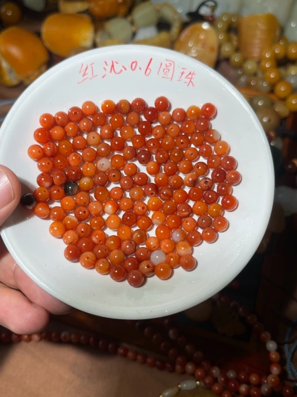 红沁0.6单珠一粒素圈项链珠子