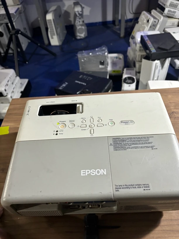 9新 Epson/爱普生 二手 爱普生投影仪 运费自理