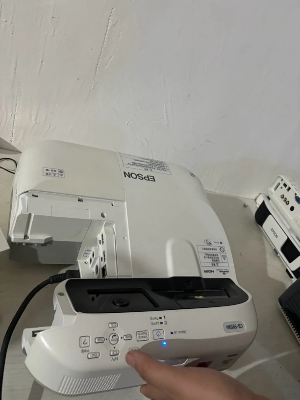 9新 Epson/爱普生 二手爱普生 595wi超短焦投影仪 运费自理