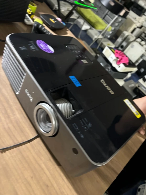 9新 Benq/明基 二手 3700流明基投影仪 运费自理