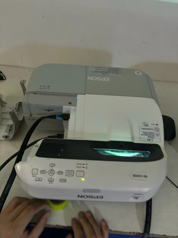 9新 Epson/爱普生 二手 爱普生 超短焦投影仪 运费自理