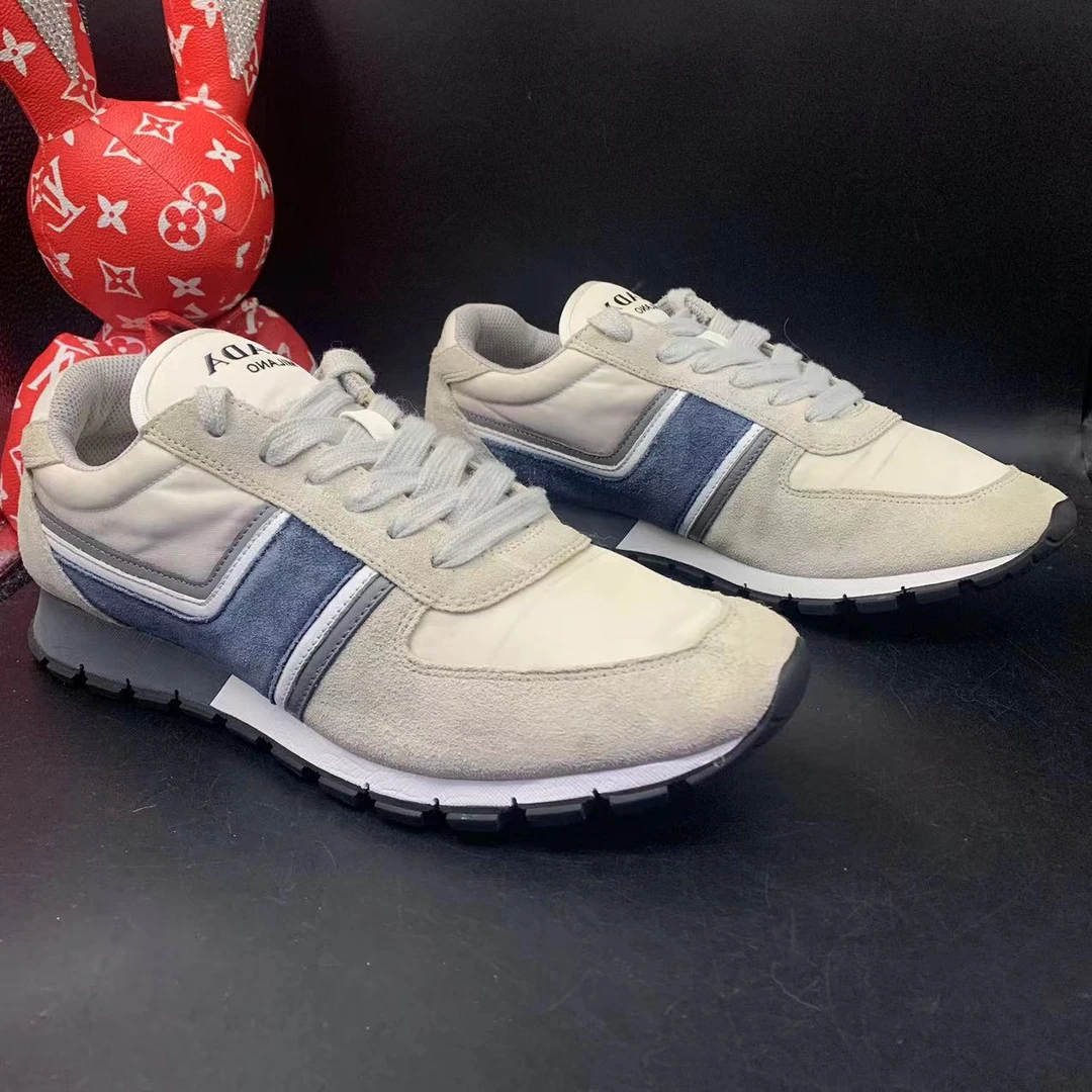 【AO折扣】Prada/普拉达 42欧码 男士时尚灰色麂皮休闲运动鞋wh006