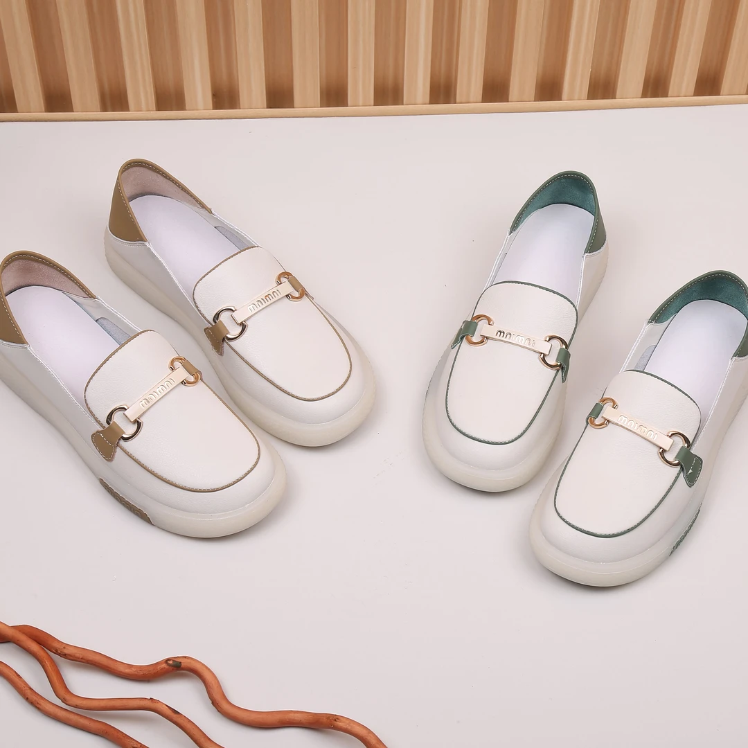 一脚蹬女鞋夏季2024新款小白鞋休闲女士真皮软底牛皮牛筋底乐福鞋
