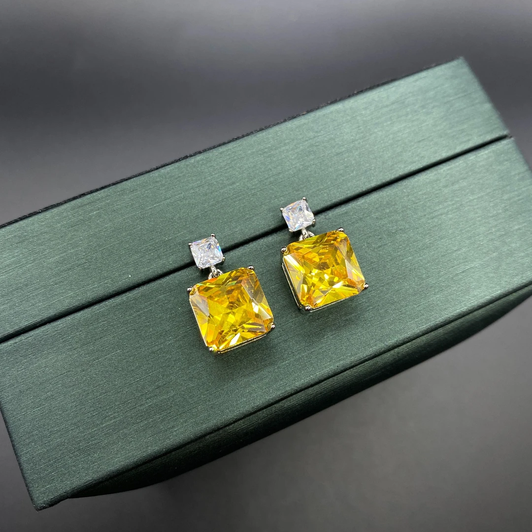 铜合金合成锆石耳饰 XS-5068 耳钉气质经典2025年火爆款高级感